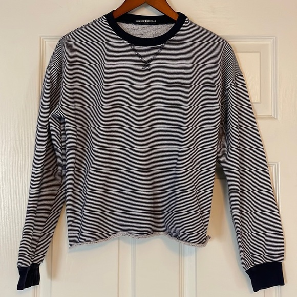 Brandy Melville Cropped Striped Sweatshirt - Picture 1 of 5